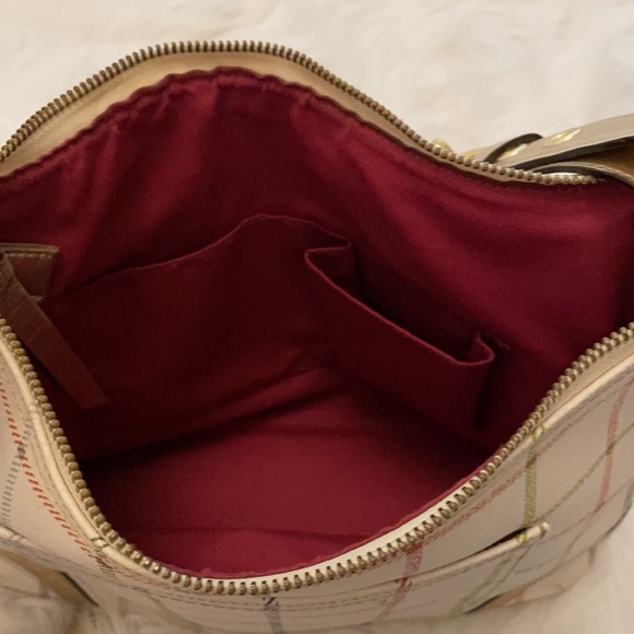 Spring Coach purse - Picture 5 of 6